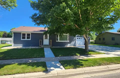 1001 8th Ave SW, Pipestone, MN 56164