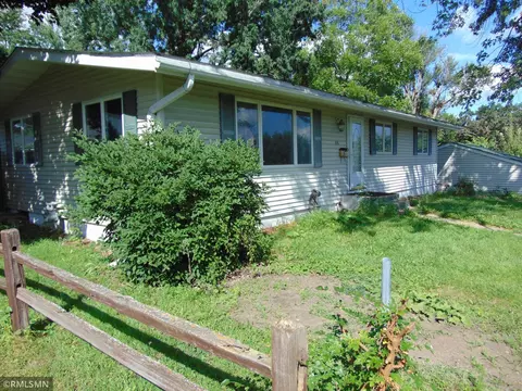 700 State St W, Cannon Falls, MN 55009
