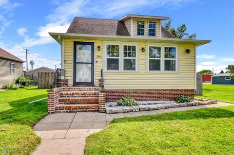 550 Spruce St, Kindred, ND 58051