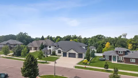 View/Area - 4355 66th St S, Fargo, ND 58104 photo 1 of 9