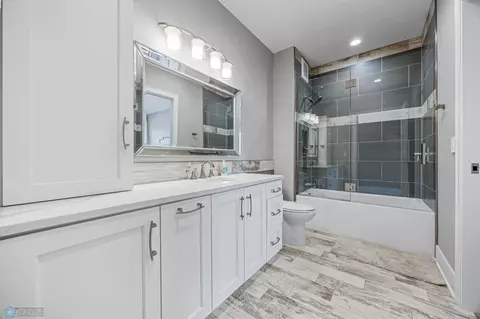 Bath - 4355 66th St S, Fargo, ND 58104 photo 6 of 8