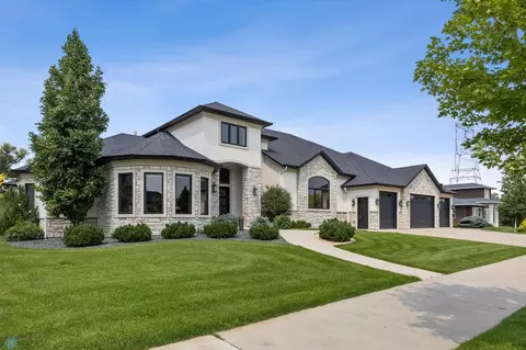 Exterior - 4355 66th St S, Fargo, ND 58104 photo 2 of 11
