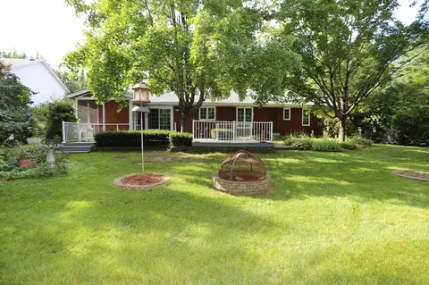 8224 W 104th St, Bloomington, MN 55438