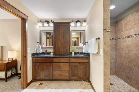 702 Marsh Ct, Eagan, MN 55123 photo 20