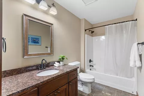 702 Marsh Ct, Eagan, MN 55123 photo 24