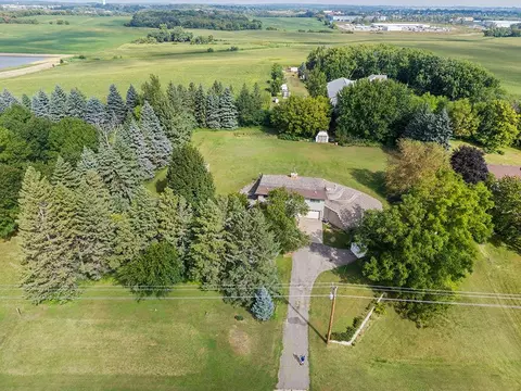 10395 225th St W, Lakeville, MN 55044