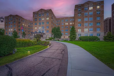 2615 Park Ave #311, Minneapolis, MN 55407