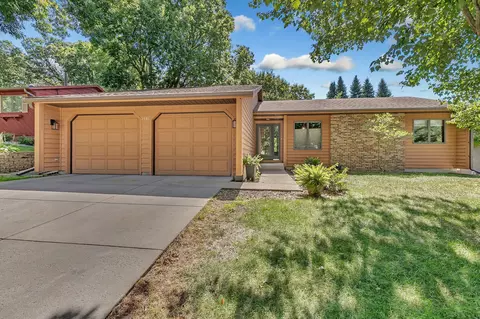 1936 Linda Ln, Saint Cloud, MN 56301