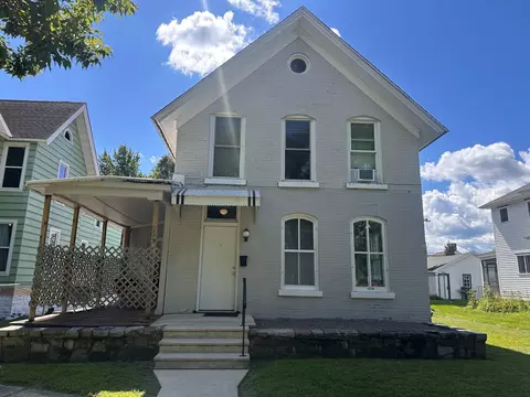 119 E Sanborn St, Winona, MN 55987