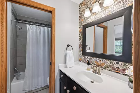 5325 Highpointe Ter, Bloomington, MN 55437 photo 24