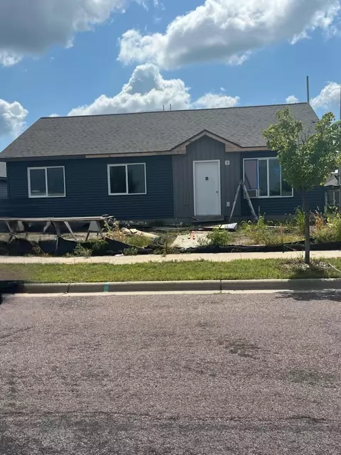 2024 Essler Dr, Saint Peter, MN 56082