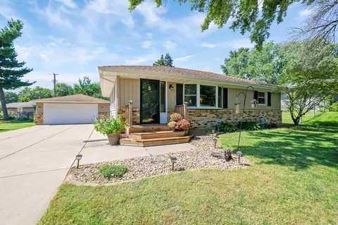 6017 Yukon Ave N, New Hope, MN 55428
