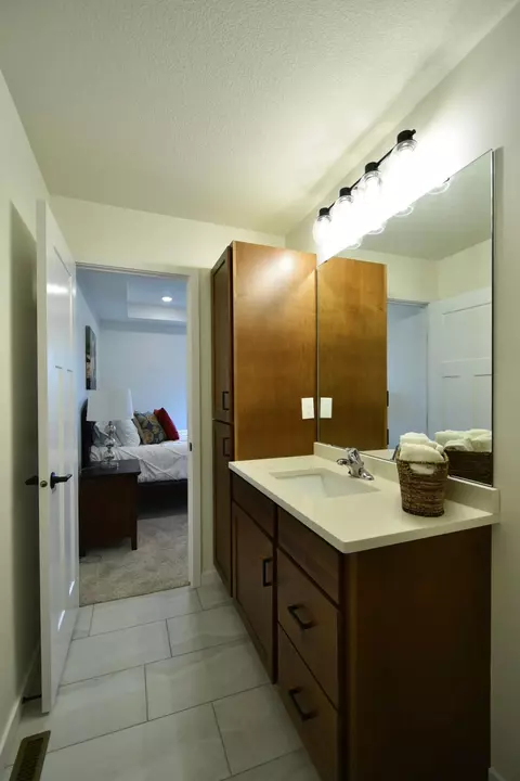 Bath - 903 7th Ave, Wanamingo, MN 55983 photo 6 of 6