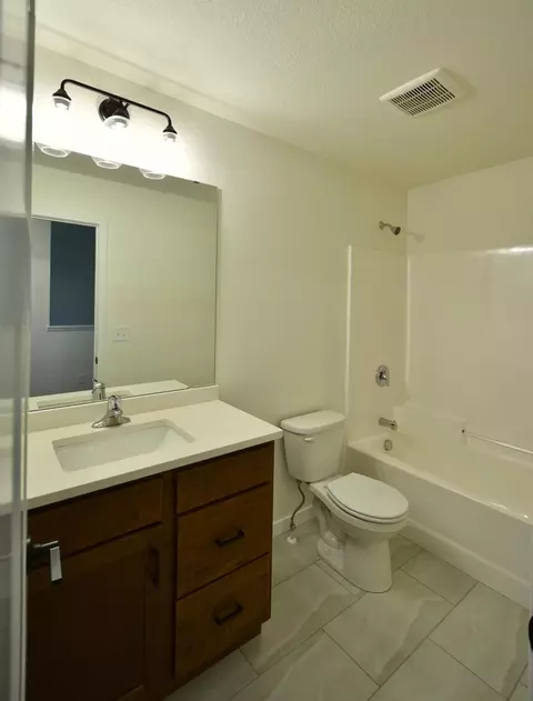 Bath - 903 7th Ave, Wanamingo, MN 55983 photo 1 of 6