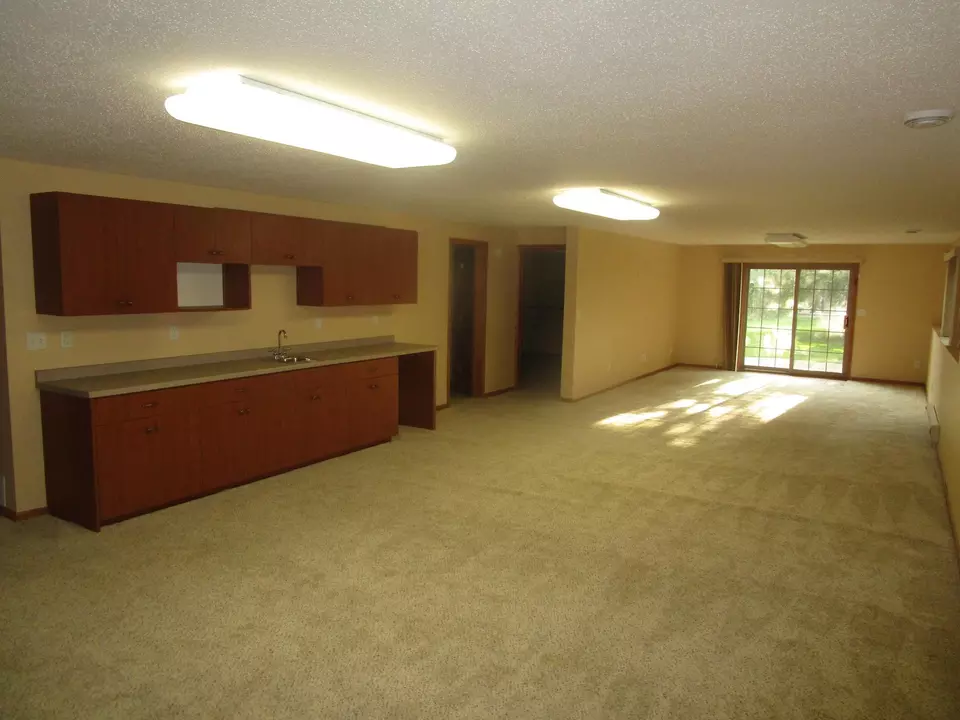 Living - 219 Ashley Ln, Alexandria, MN 56308 photo 5 of 7