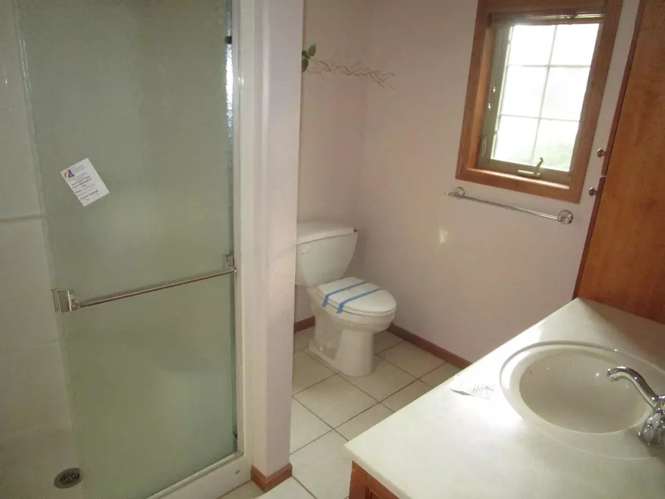 Bath - 219 Ashley Ln, Alexandria, MN 56308 photo 1 of 3