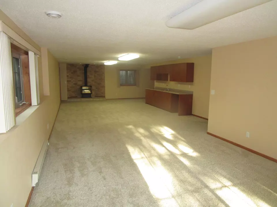 Living - 219 Ashley Ln, Alexandria, MN 56308 photo 6 of 7