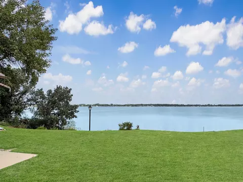 View/Area - 712 S Lake Hendricks Dr, White, SD 57276 photo 2 of 4