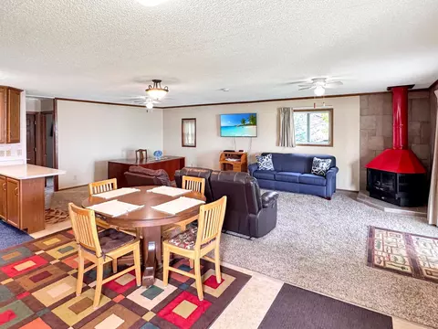 Living - 712 S Lake Hendricks Dr, White, SD 57276 photo 2 of 3