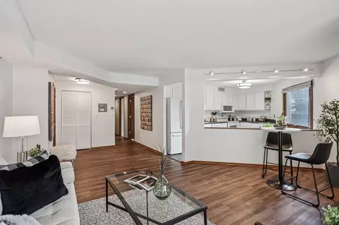 121 Washington Ave S #402, Minneapolis, MN 55401