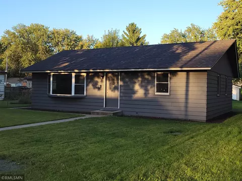 504 S Rum River Dr, Princeton, MN 55371