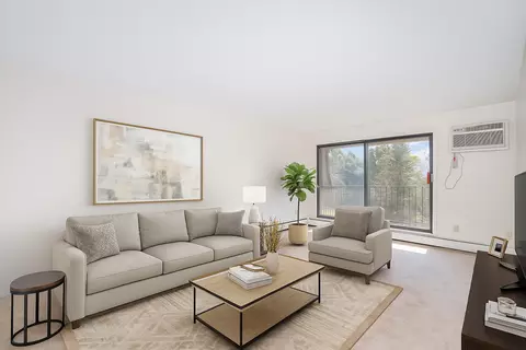 3421 Kent St #603, Shoreview, MN 55126