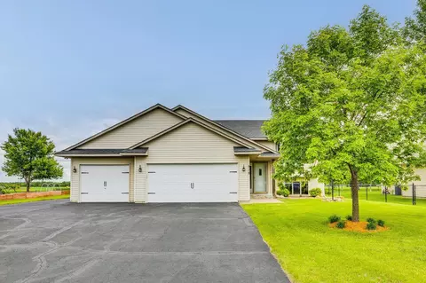 918 Mallard St NE, Hanover, MN 55341