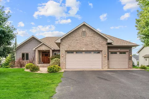 29176 Wildwood Rd, Chisago City, MN 55013