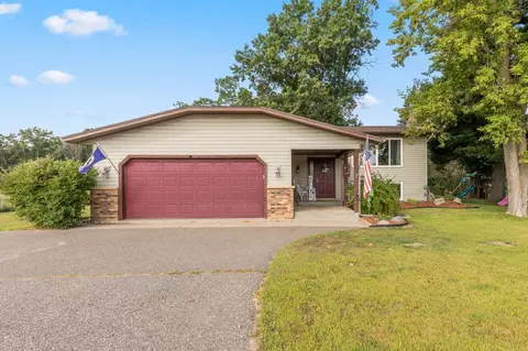 1912 S 6th St, Brainerd, MN 56401