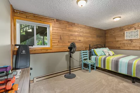 Bedroom - 1912 S 6th St, Brainerd, MN 56401 photo 5 of 7
