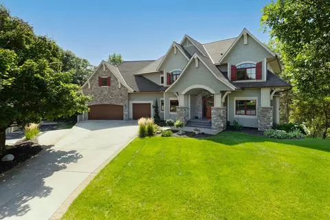 18674 Ponderosa Ct, Eden Prairie, MN 55347