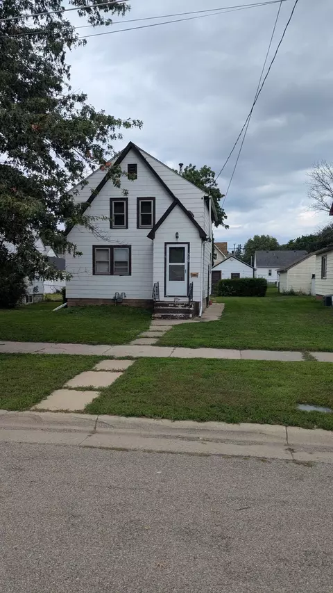 510 10th Ave SW, Austin, MN 55912