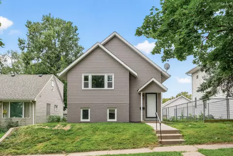 1336 4th St E, Saint Paul, MN 55106