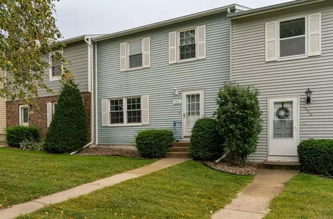 2858 25th St NW, Rochester, MN 55901