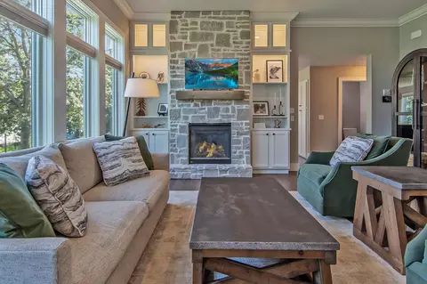 Living - 13230 Timberlane Dr, Baxter, MN 56425 photo 5 of 6