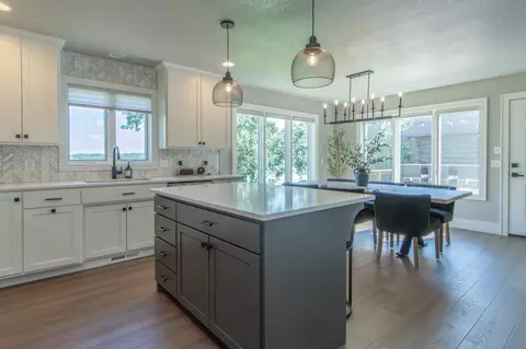 Kitchen - 13230 Timberlane Dr, Baxter, MN 56425 photo 5 of 8