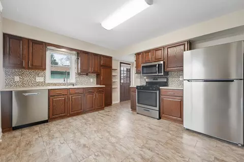 4518 Yates Ave N, Crystal, MN 55422