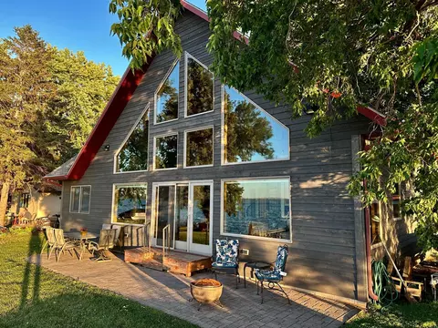 25646 Berens Point Dr, Starbuck, MN 56381