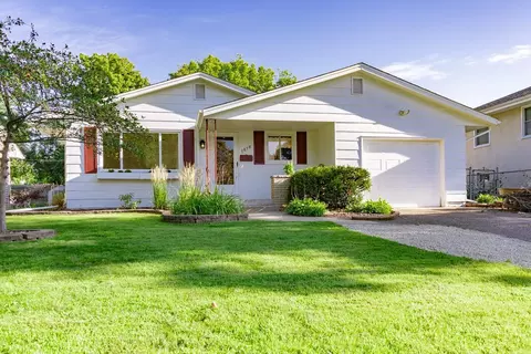 1018 W 61st St, Minneapolis, MN 55419