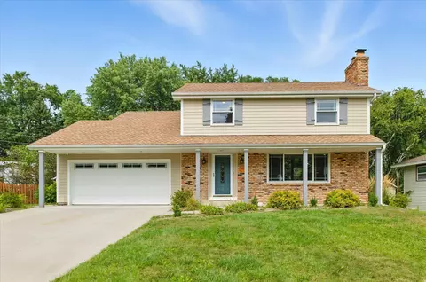 265 Pinewood Dr, Apple Valley, MN 55124