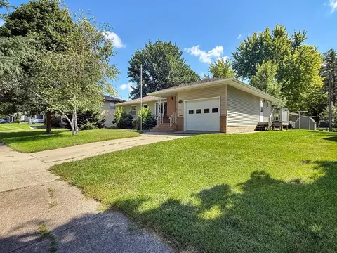 710 Adams Ave, Fairmont, MN 56031