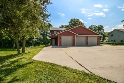 101 N Duck Lake Ave, Madison Lake, MN 56063