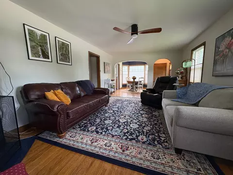 Living - 205 5th St SW, Plainview, MN 55964 photo 2 of 6