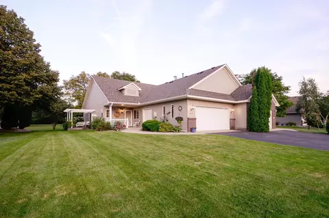 229 Goldfinch Ln, Clearwater, MN 55320