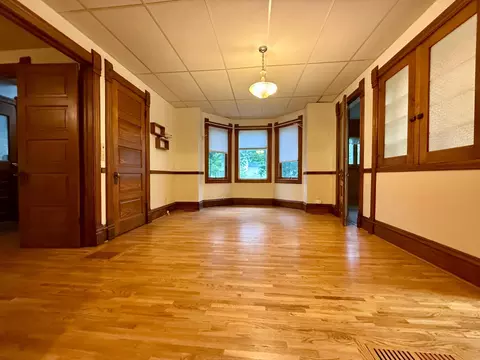 Living - 803 N Broadway Ave, Le Roy, MN 55951 photo 1 of 5