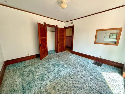 Bedroom - 803 N Broadway Ave, Le Roy, MN 55951 photo 5 of 9
