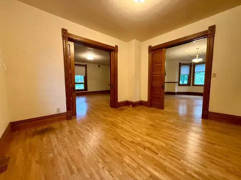 Living - 803 N Broadway Ave, Le Roy, MN 55951 photo 3 of 5