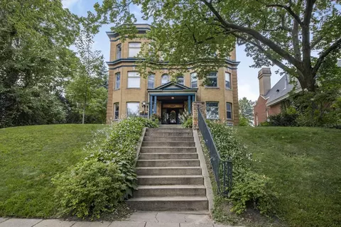 550 Summit Ave #102, Saint Paul, MN 55102