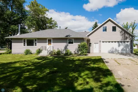 603 Small Ave, Hope, ND 58046
