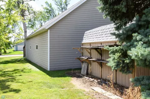 603 Small Ave, Hope, ND 58046 photo 41